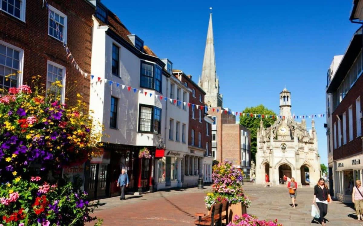 Beautiful Georgian Home In The Heart Of Chichester Eksteriør bilde